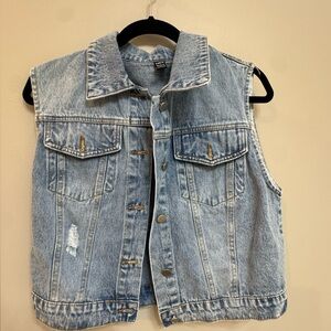 Denim Sleeveless Jacket/Vest